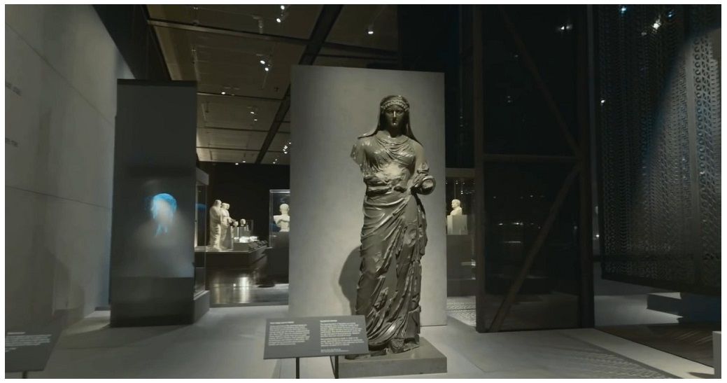 من داخل المعرض (الخدمة الإعلامية)