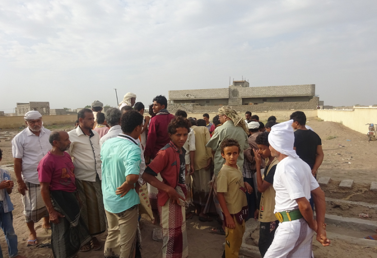 شارك الساحل الغربي أهالي التحيتا تشييع ومواراة جثمان الطفلة الشهيدة ريماس 