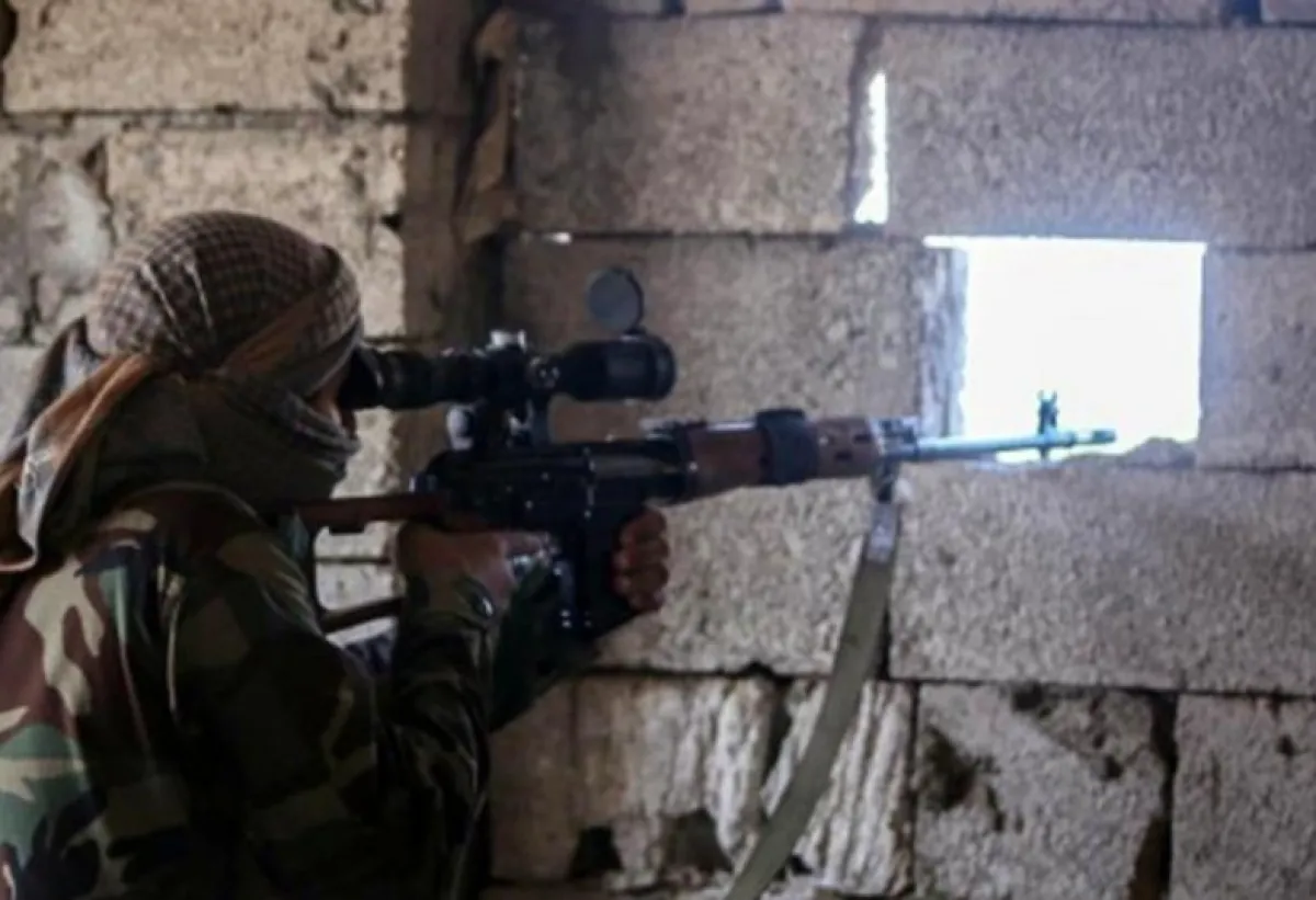 إصابة امرأة برصاص قناص حوثي شرق تعز