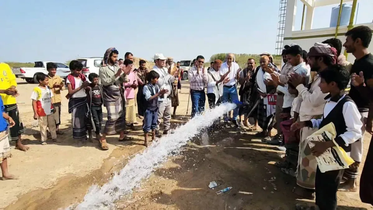 افتتاح مشروع مياه في ريف المخا يستفيد منه أكثر من 380 أسرة