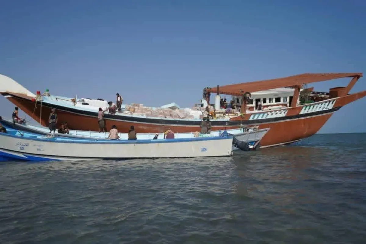 الحملة الأمنية تضبط قارب تهريب قبالة باب المندب قادماً من ميناء بندر عباس الإيراني