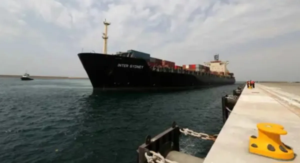 تقرير: سفن إيرانية خاضعة للعقوبات تنقل مواد كيميائية من الصين إلى إيران