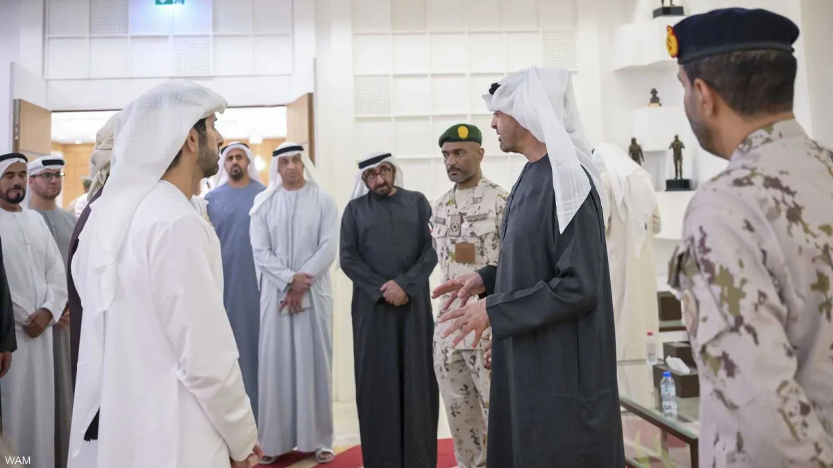 محمد بن زايد يتفقد جاهزية القوات المسلحة خلال زيارة لوزارة الدفاع