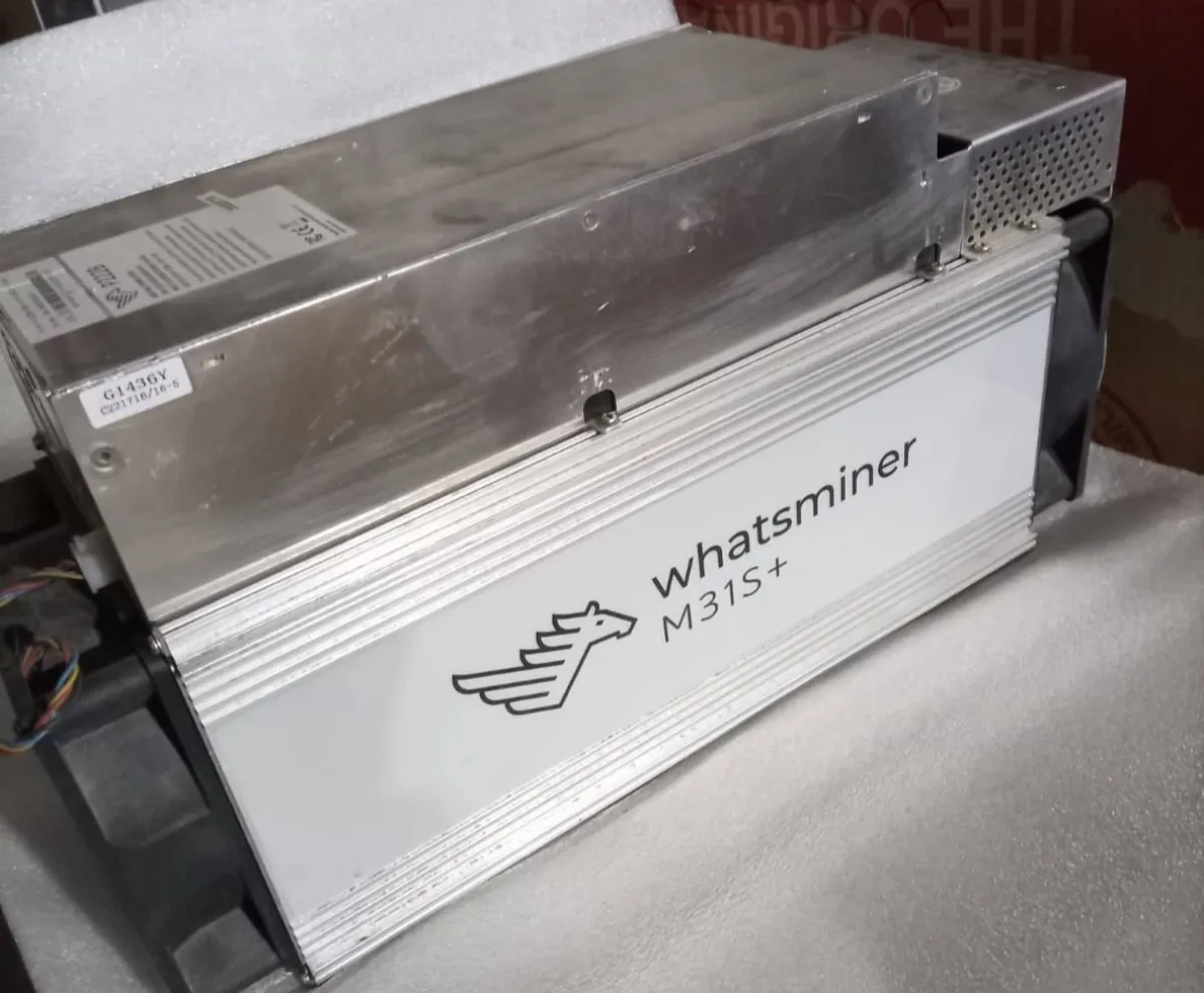 إحباط تهريب 15 جهاز تعدين عملات رقمية متطورة في منفذ شحن بالمهرة