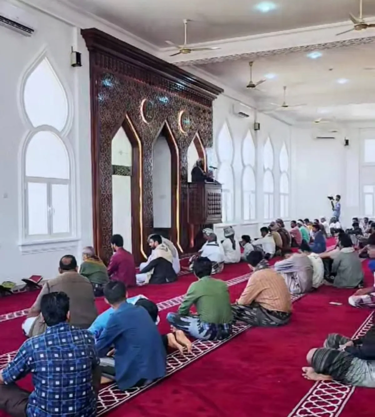 المخا تشهد افتتاح مسجد الحاج زيد