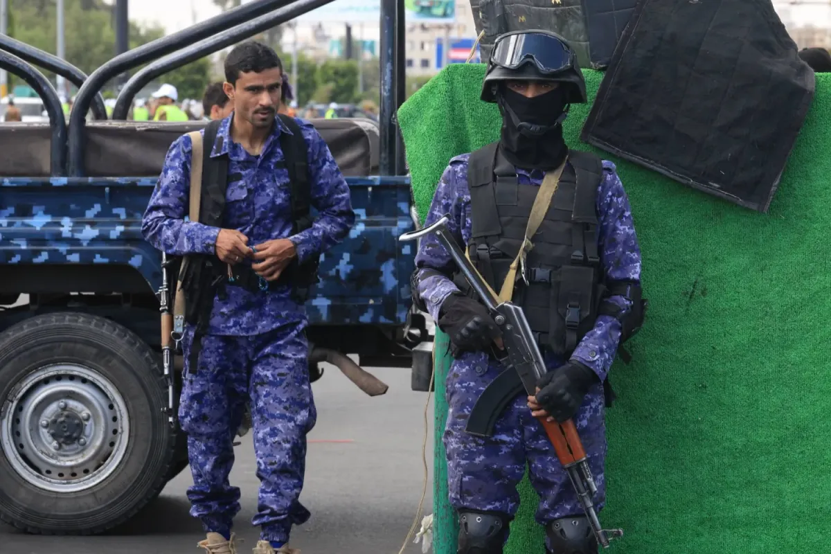 الحوثيون يقتحمون مركز "الإمام الشافعي" في إب ويطردون طلابه بالقوة