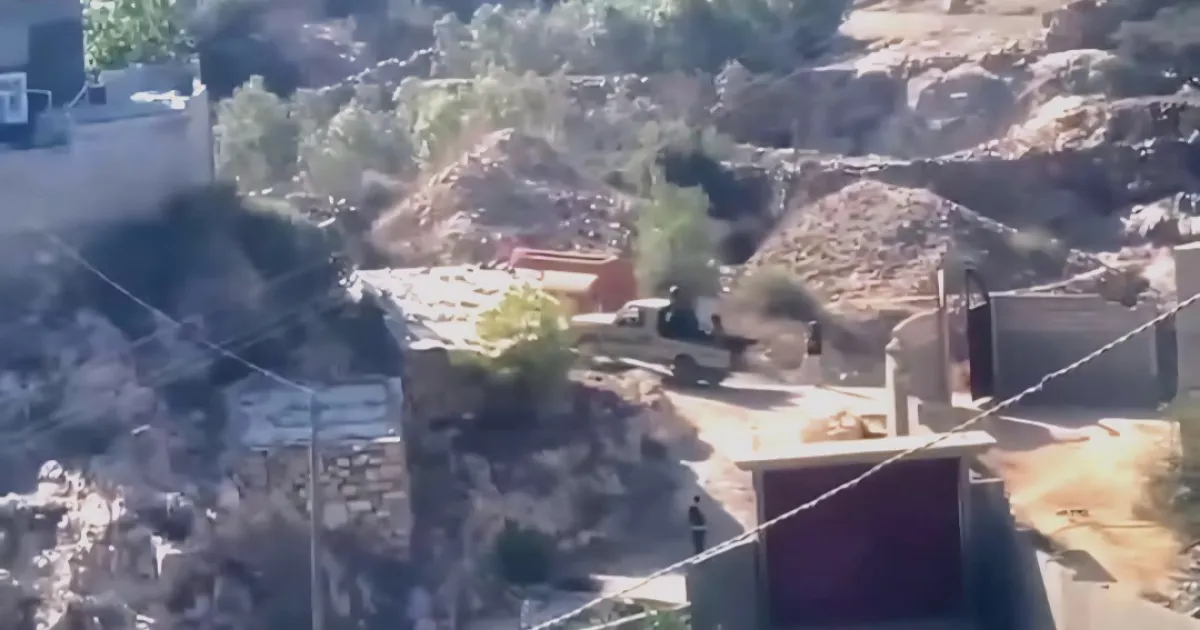 الضالع.. القبض على متهم بقتل نجله بعد حصار أمني لساعات