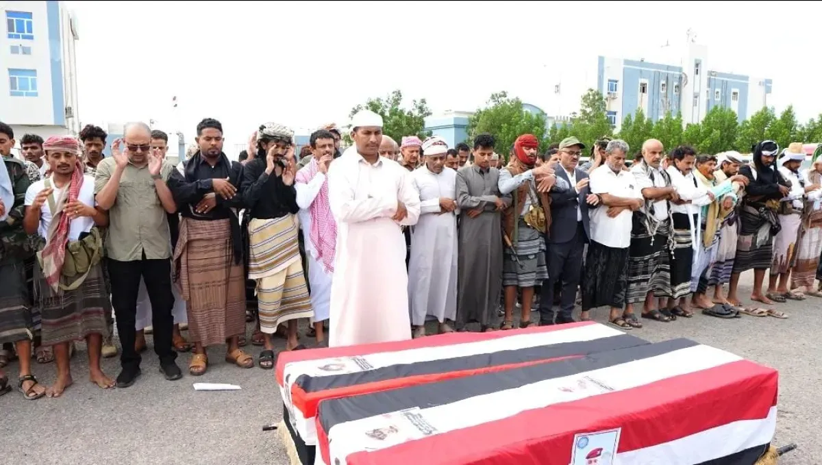 المقاومة الوطنية تشيّع شهيدين من أبطال اللواء الأول زرانيق في الساحل الغربي