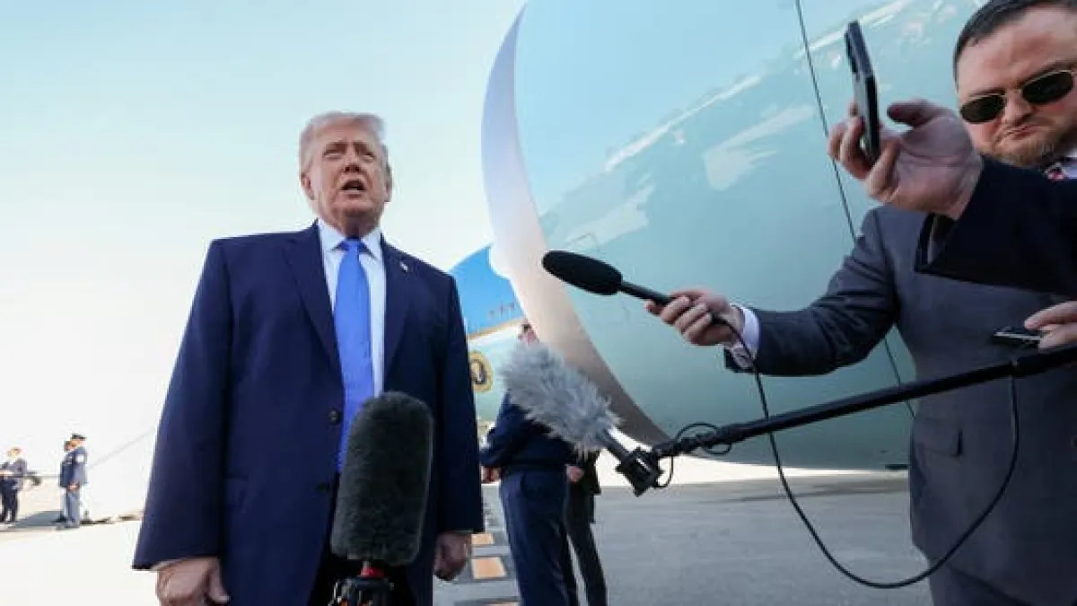 ترامب يتحدث عن محادثات "مثمرة" مع إيران ويؤجل ضربات عسكرية.. وطهران تنفي وجود أي تفاوض