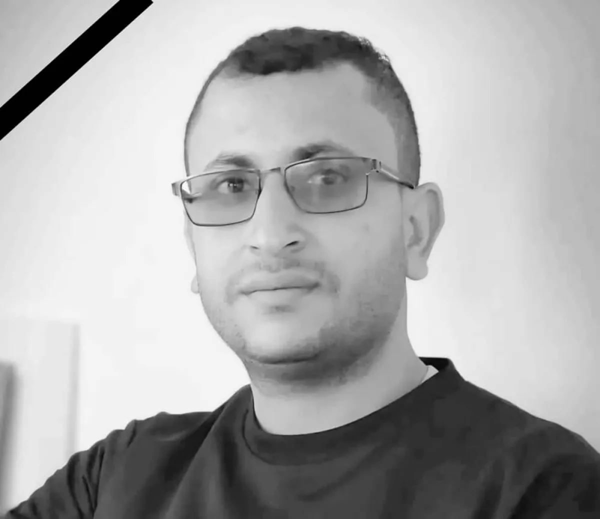 "صدى" تدين اغتيال الصحفي عبدالصمد القاضي وتطالب بضبط الجناة في تعز