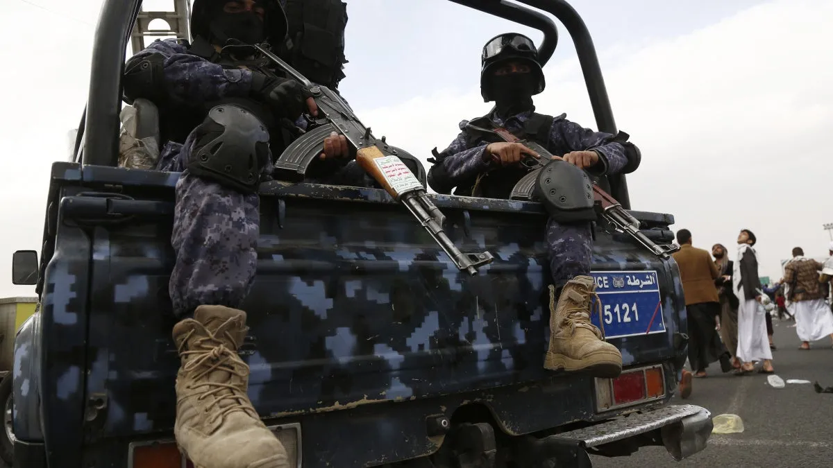 إب.. الحوثيون يختطفون إعلامياً بتهمة إدارة حساب مستعار على "فيسبوك"