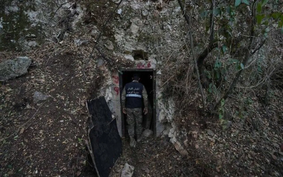 الجيش السوري يعلن اكتشاف شبكة أنفاق لحزب الله على الحدود مع لبنان