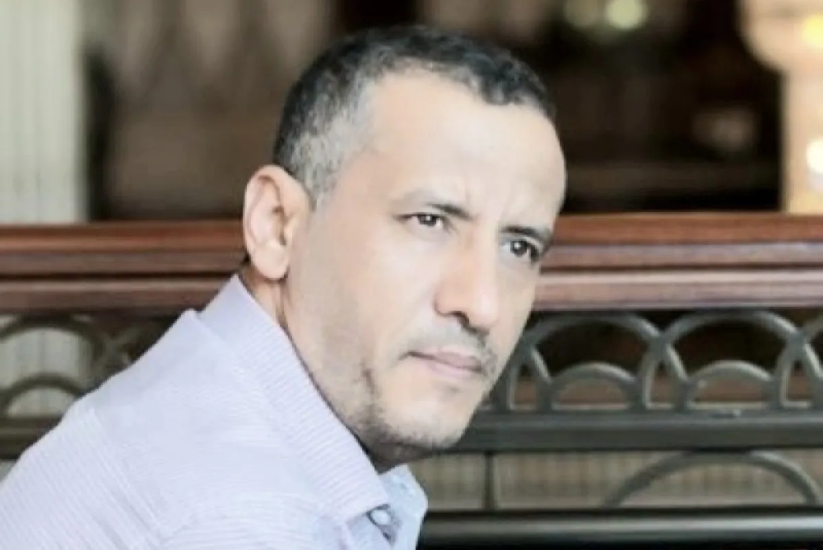 العقلية الفارسية "بين ظريف" و"الحرس الثوري"!