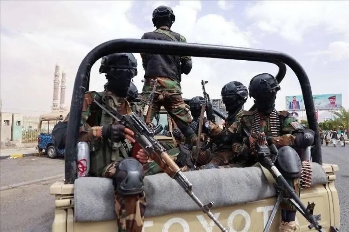 الحوثيون يواصلون نهب الاقتصاد اليمني وابتزاز المزارعين والتجار