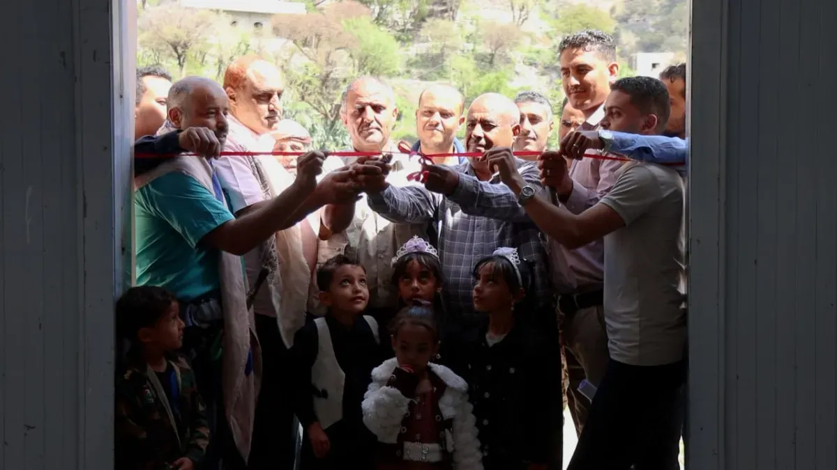 بدعم الفريق طارق صالح.. افتتاح مركز الحِلية الطبي في خدير بتعز لخدمة أكثر من 50 ألف نسمة