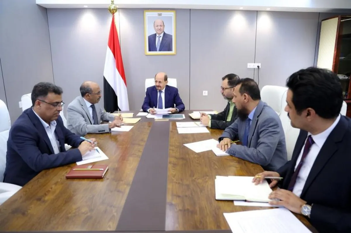 رئيس الوزراء يترأس اجتماع إدارة الأزمات لبحث حلول عاجلة لأزمة الكهرباء والوقود