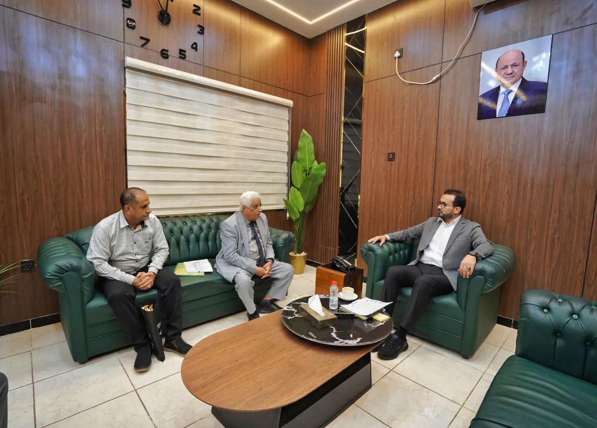 وزير الخدمة المدنية يبحث مع رؤساء جامعات أوضاع الكادر الأكاديمي والتسويات الوظيفية