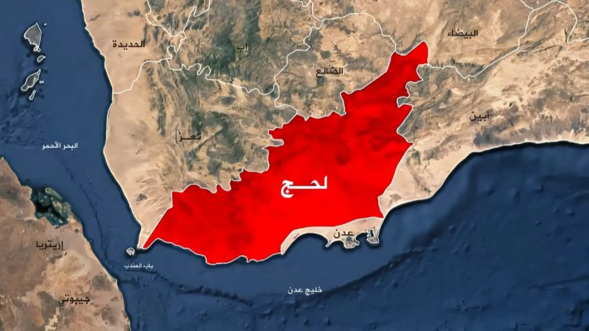 مسلح مجهول يغتال معلماً أمام منزله في لحج