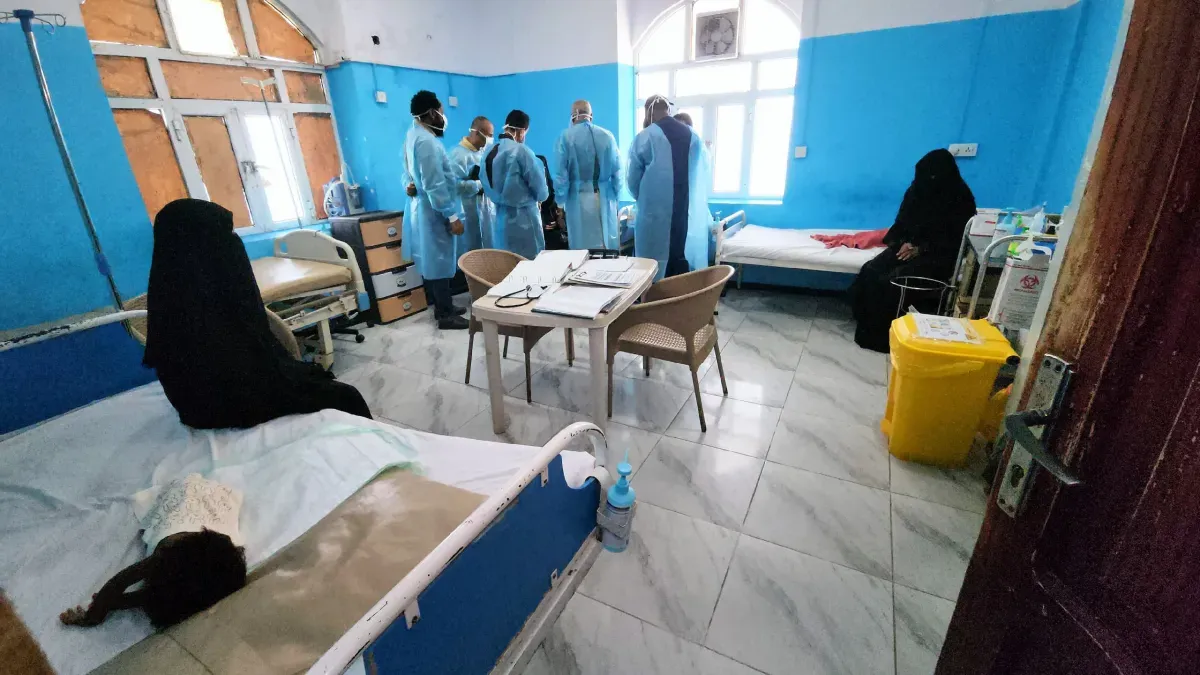 افتتاح توسعة قسم عزل الحصبة في المستشفى العام بالمخا