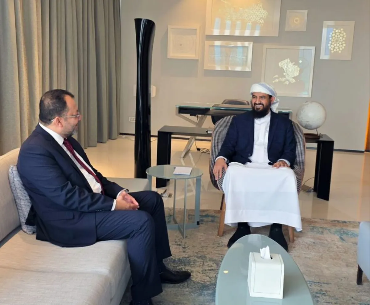 المحرمي يناقش مع وزيري المالية والكهرباء إصلاحات اقتصادية عاجلة وتحسين الخدمات