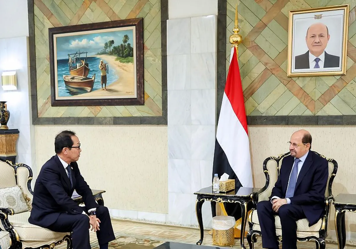 رئيس الوزراء يبحث مع سفيري ألمانيا واليابان تعزيز التعاون ودعم الاستقرار في اليمن