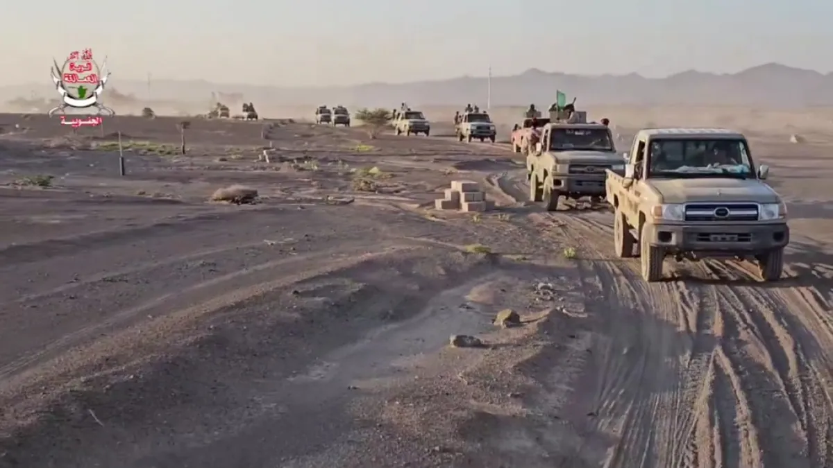 قوات العمالقة تنفذ مناورة بالذخيرة الحية في شبوة لتعزيز الجاهزية القتالية