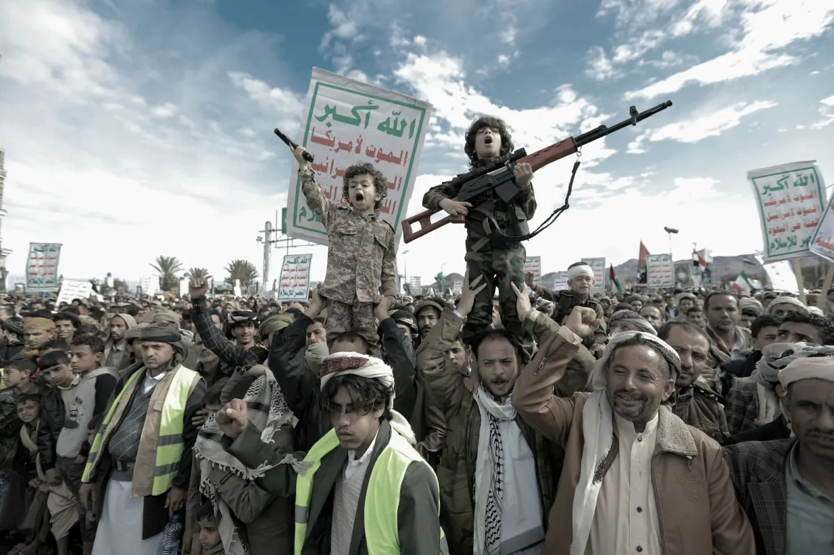 اليوسفي: الحوثيون ينقلون الحرب إلى عقول الأطفال عبر المراكز الصيفية