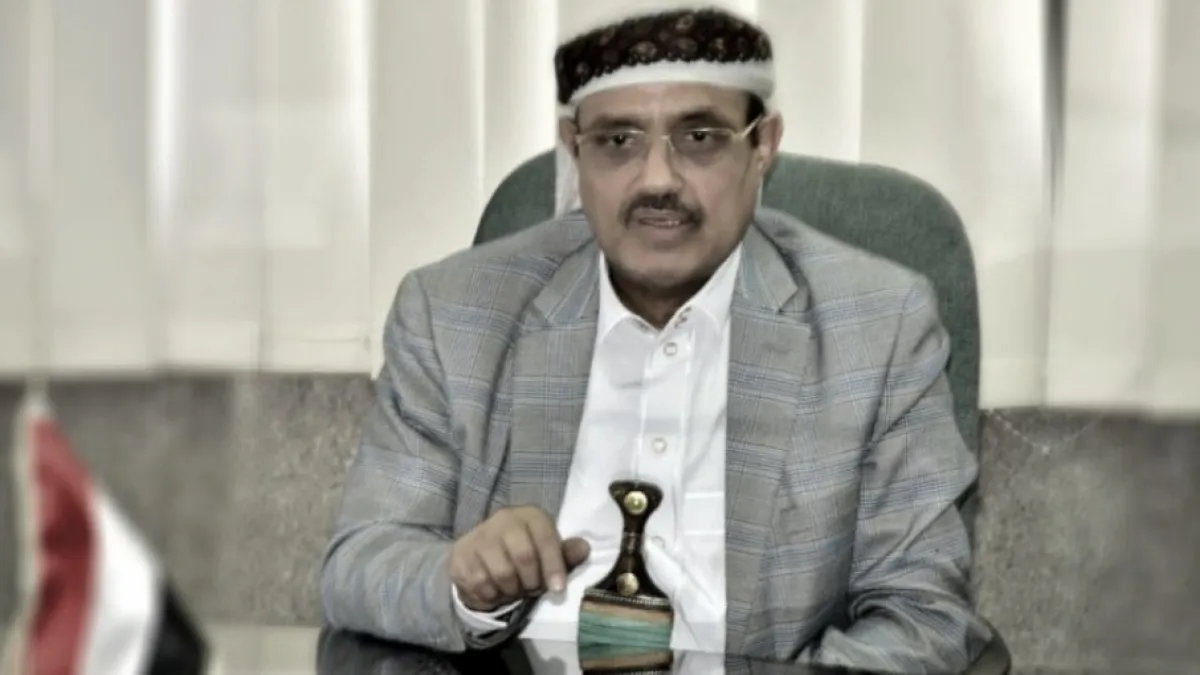 بعد إغلاق مكتبه بالرئاسة.. الحوثيون يمنعون سلطان السامعي من دخول نادي ضباط القوات المسلحة في صنعاء