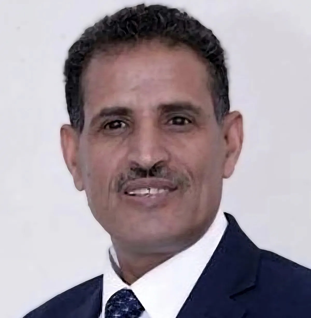 محمد أنعم يكتب: ذكرى 22 مايو.. أفعال توحدنا لا خطابات!