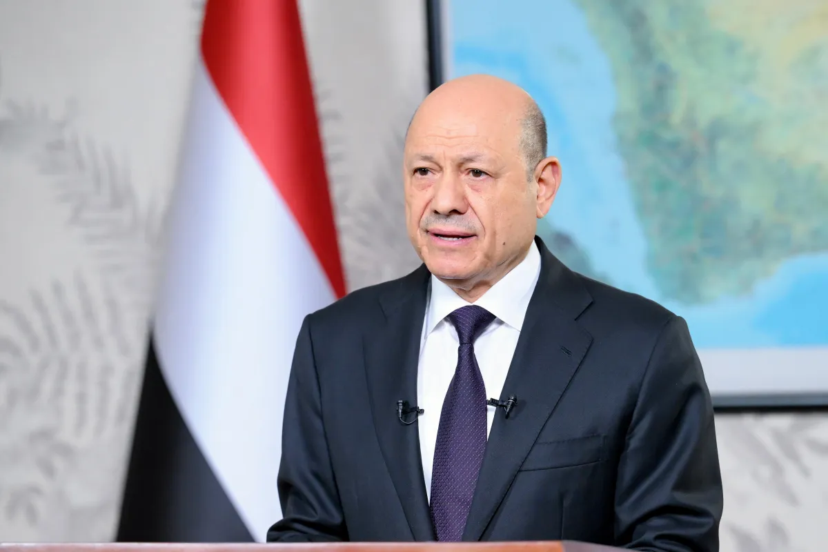 العليمي: لا منتصر في الصراعات الداخلية.. واليمن أمام لحظة مصيرية تتطلب شجاعة الإنصاف