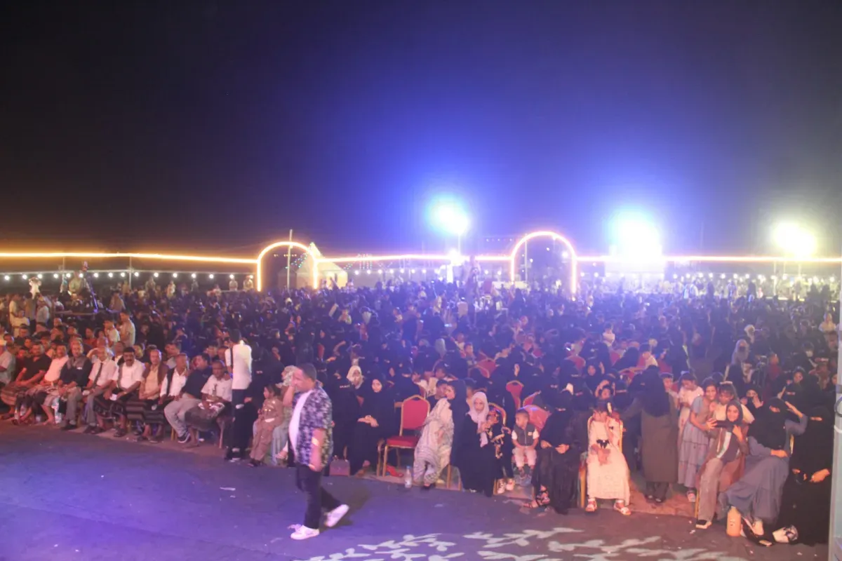 صور| انطلاق مهرجان "عيدنا موكا 4" وسط حضور جماهيري كبير على كورنيش المخا