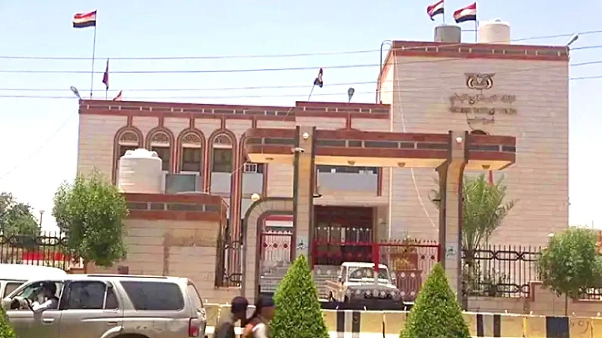 مأرب تدخل مرحلة جديدة من الإصلاح المالي بتفعيل الربط الشبكي للبنك المركزي مع عدن