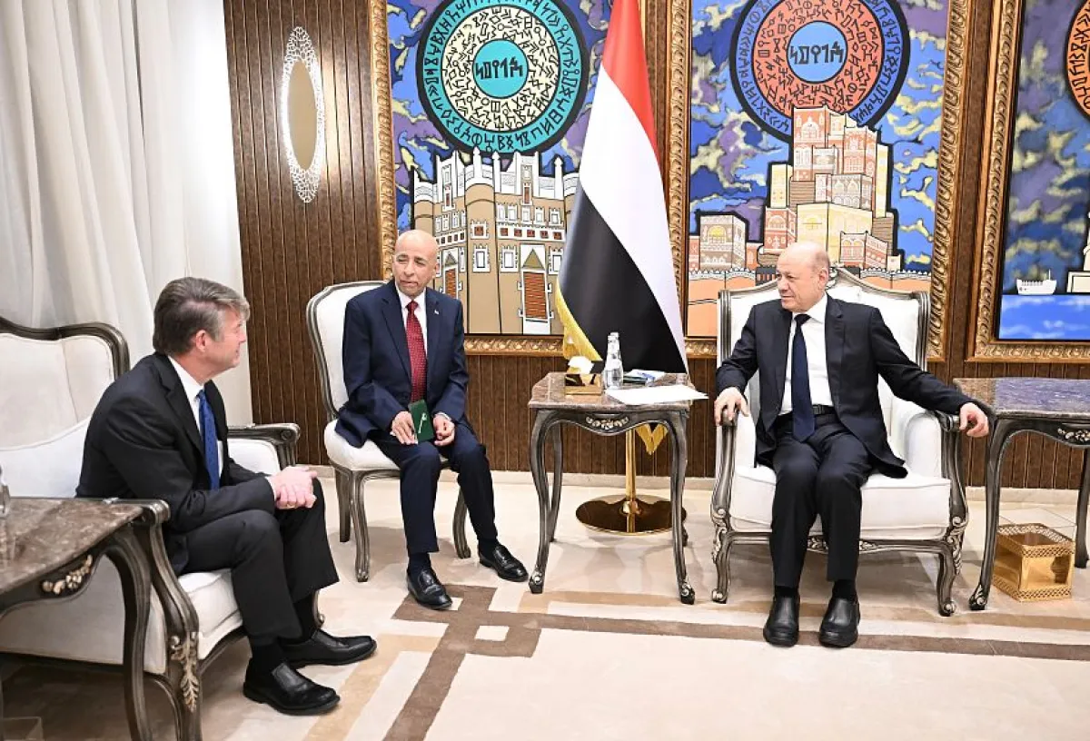العليمي يدعو شركة "هنت" الأميركية لاستئناف استثماراتها في النفط والغاز باليمن