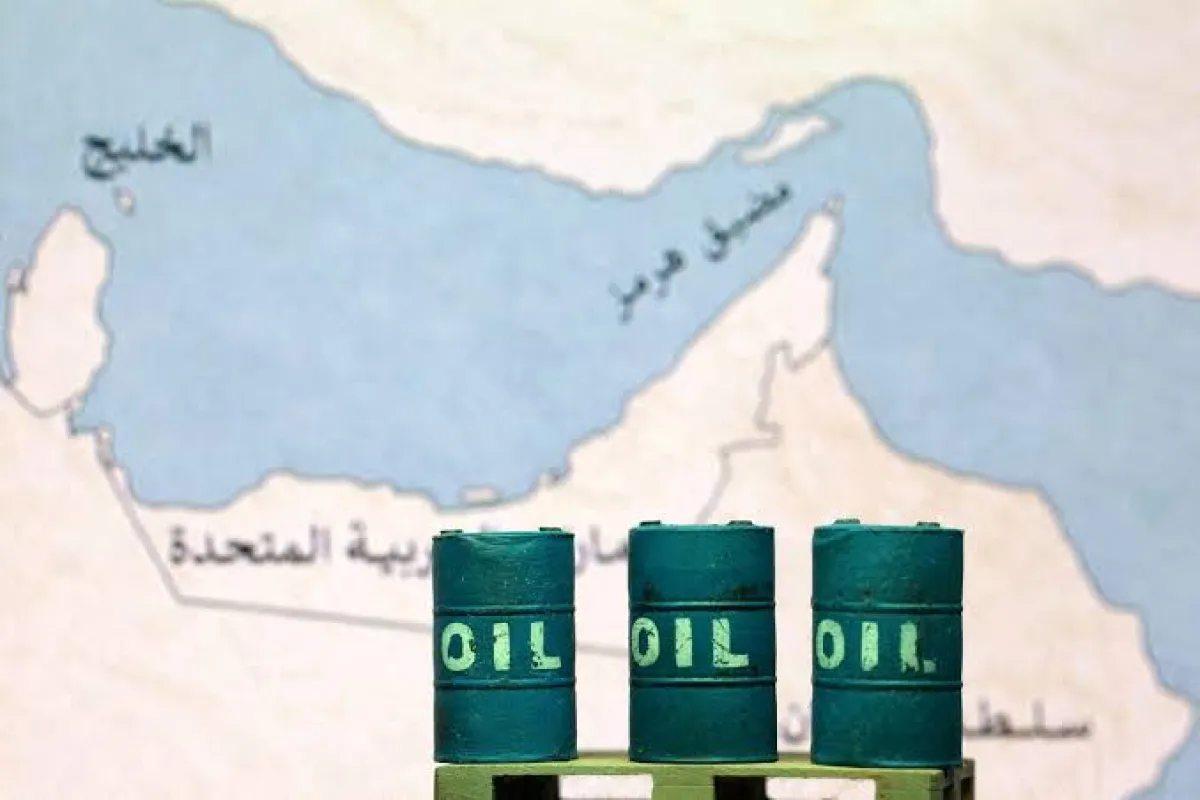 تقرير دولي: طموحات إيران بـ40 مليار دولار تصطدم بجدار القانون الدولي في مضيق هرمز