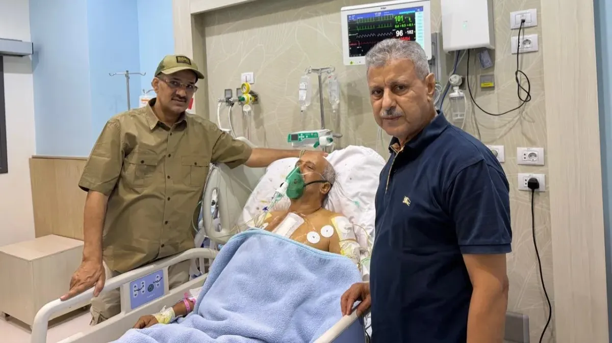 بتكليف من الفريق طارق صالح.. الدهبلي والبحر يطمئنان على صحة مدير عام المخا في القاهرة