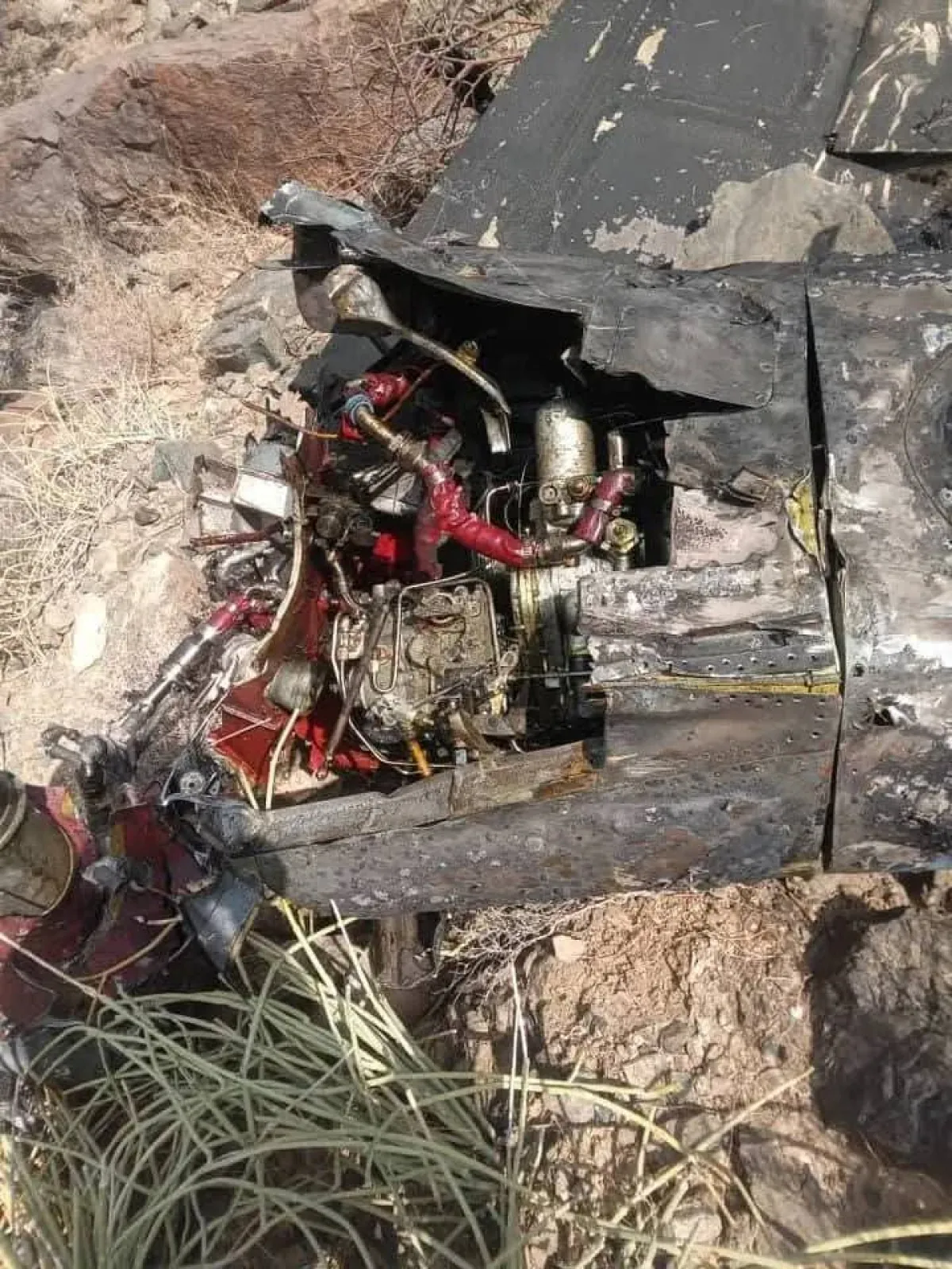 نجاة أسرة من كارثة بعد سقوط مُسيرة حوثية مفخخة قرب منزلها في البيضاء