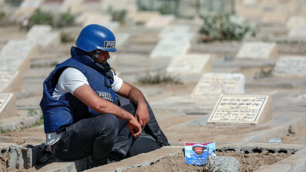 هيومن رايتس تطالب بتحقيقات مستقلة ومحاسبة المتورطين في الجرائم ضد الصحفيين اليمنيين