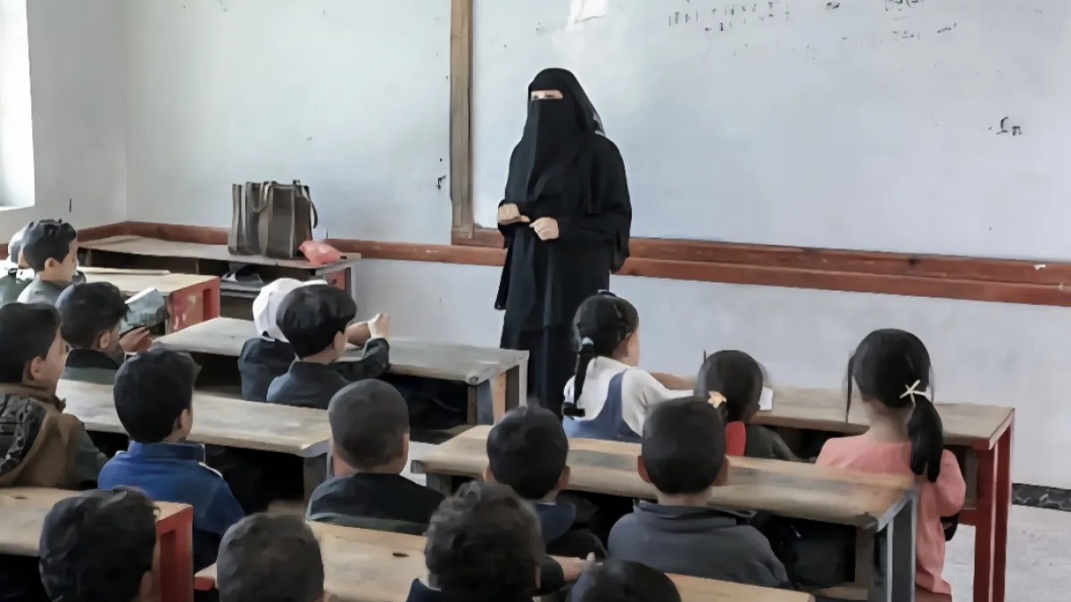 التعليم تحت الوصاية.. الزينبيات بديلات لمديرات المدارس في صنعاء