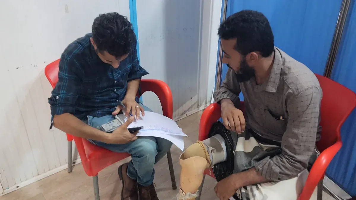 المخا.. تدشين المرحلة الثالثة من مشروع تركيب الأطراف الصناعية لضحايا ألغام الحوثي