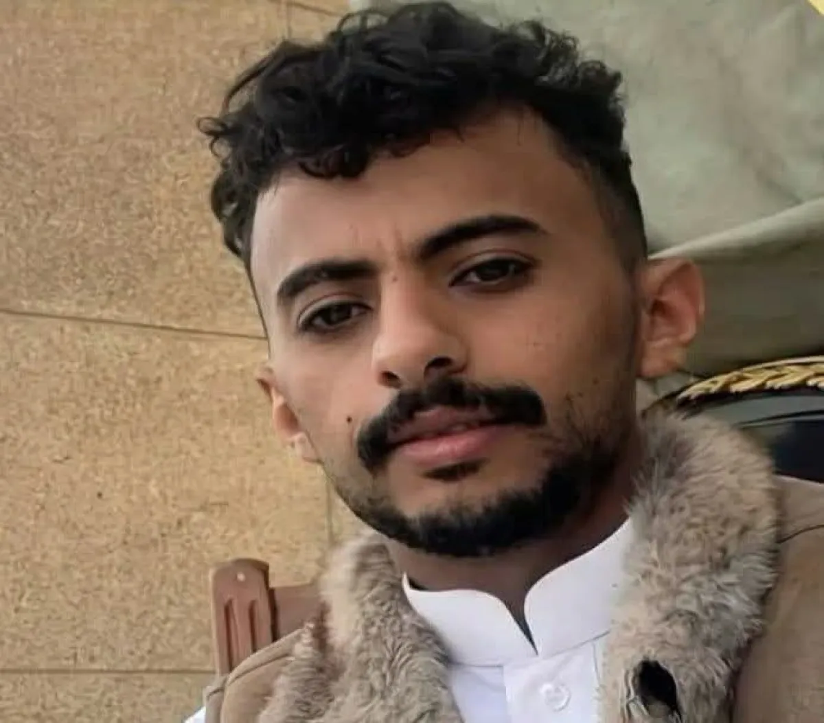 إب.. الحوثيون يختطفون مغترباً عائداً من السعودية بعد اقتحام منزله وترويع أسرته