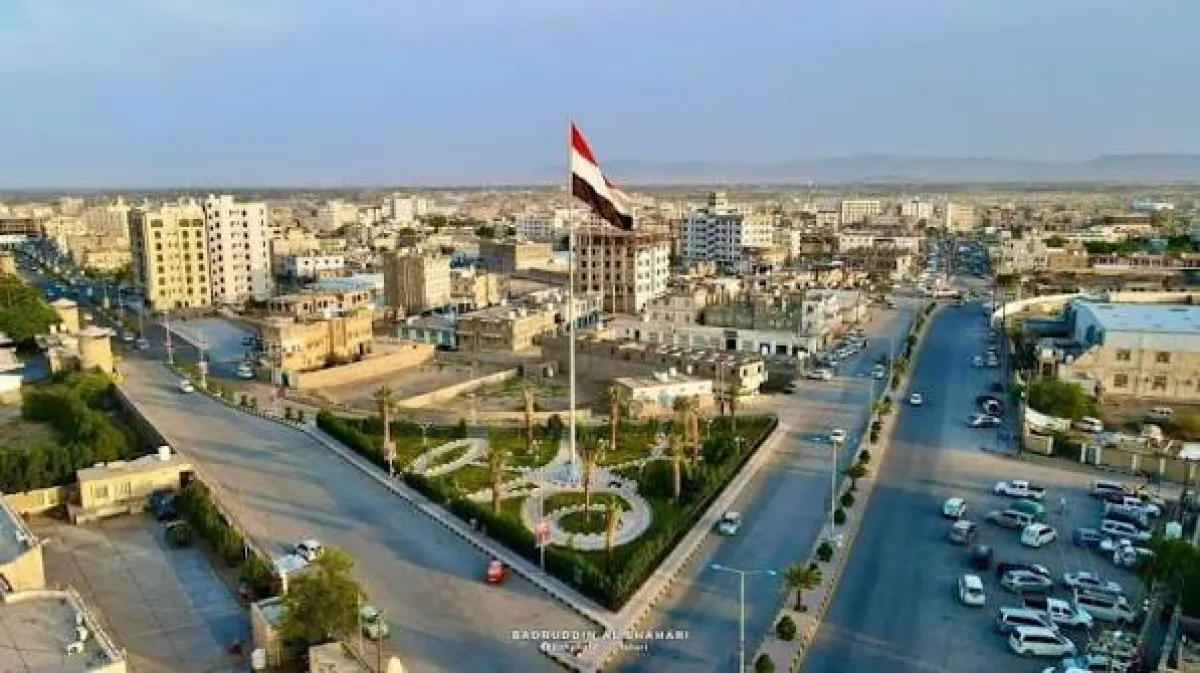 محلي مأرب يدين القصف الحوثي على مخيمات النازحين والأحياء السكنية