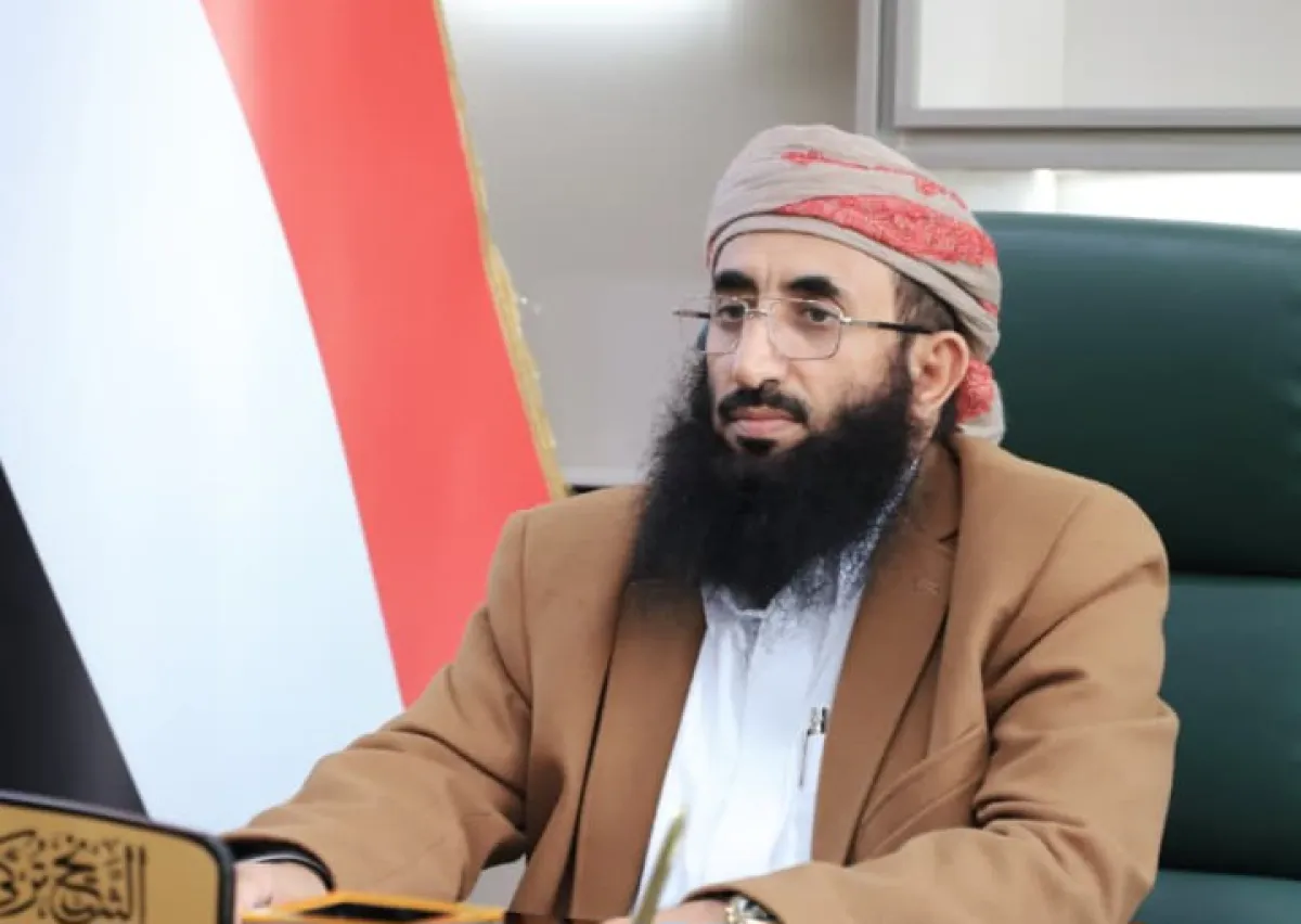 وزير الأوقاف والإرشاد: استهداف ميناء المخا اعتداء مباشر على مصالح اليمنيين ومعيشتهم