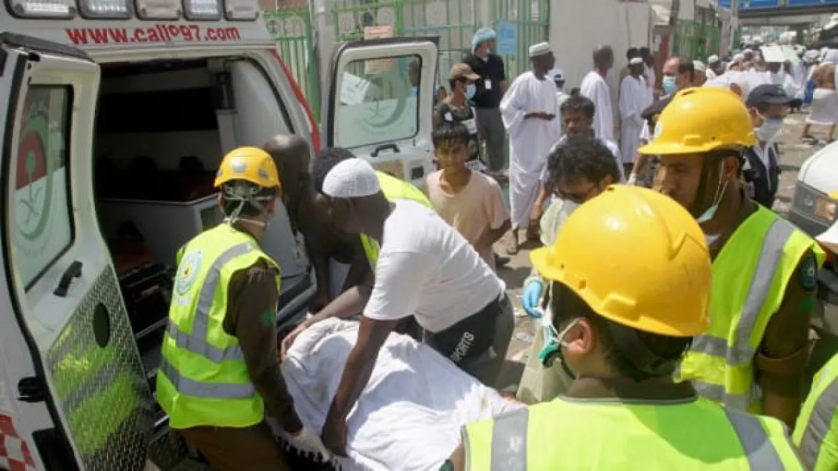 وفاة مغترب يمني وإصابة اثنين بجروح بليغة إثر سقوطهم من سقالة في جدة