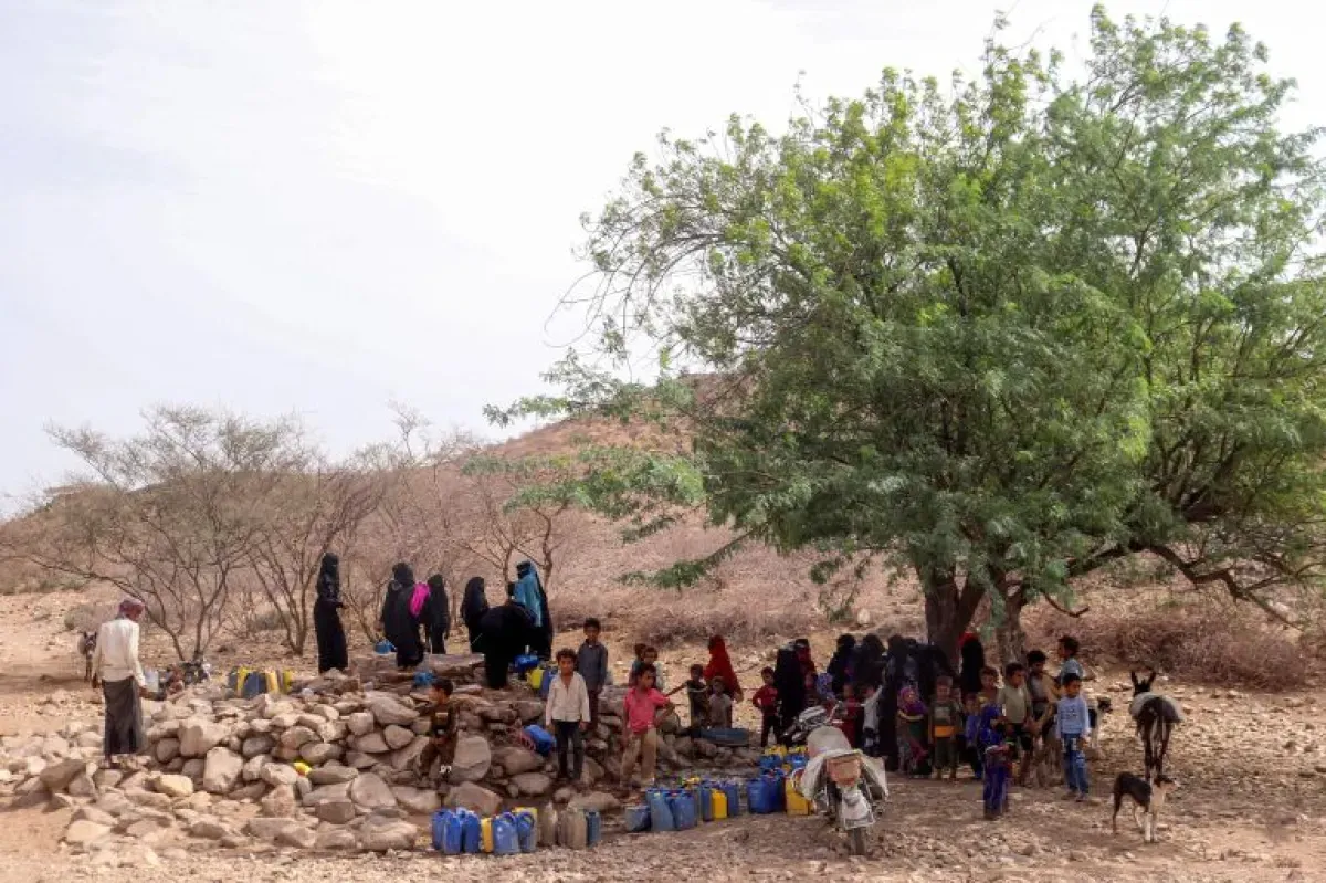 نزوح 2,183 أسرة من تعز والحديدة جراء تصعيد مليشيا الحوثي