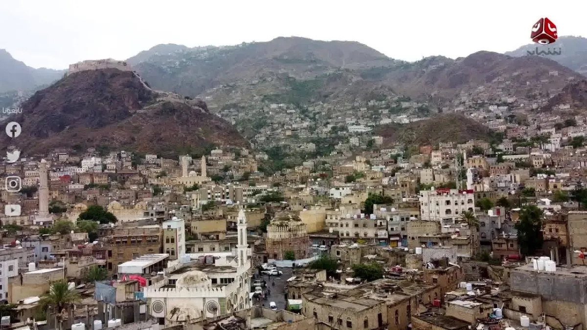 صحة تعز تدين استهداف محيط مستشفى 2 ديسمبر بالمخا