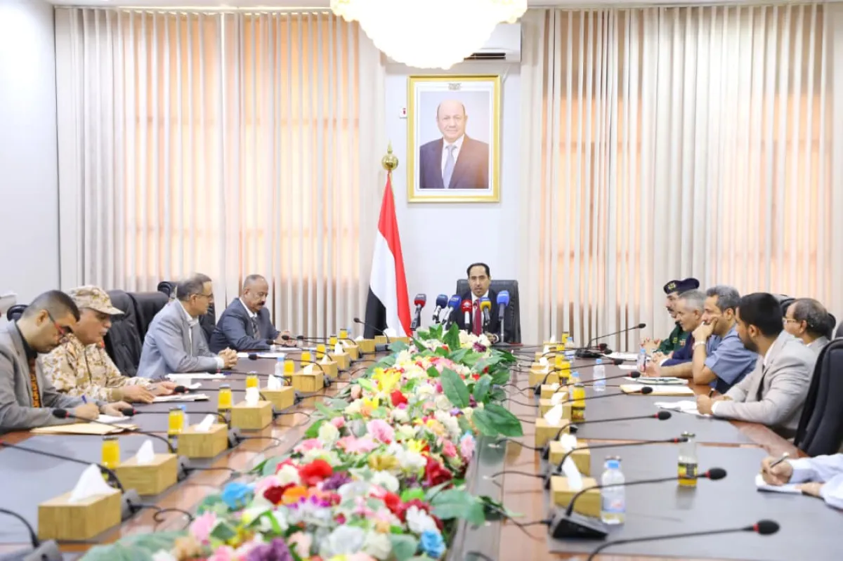 عضو مجلس القيادة الخنبشي يترأس اجتماع اللجنة الإشرافية والتنسيقية لدعم وإسناد الجبهات
