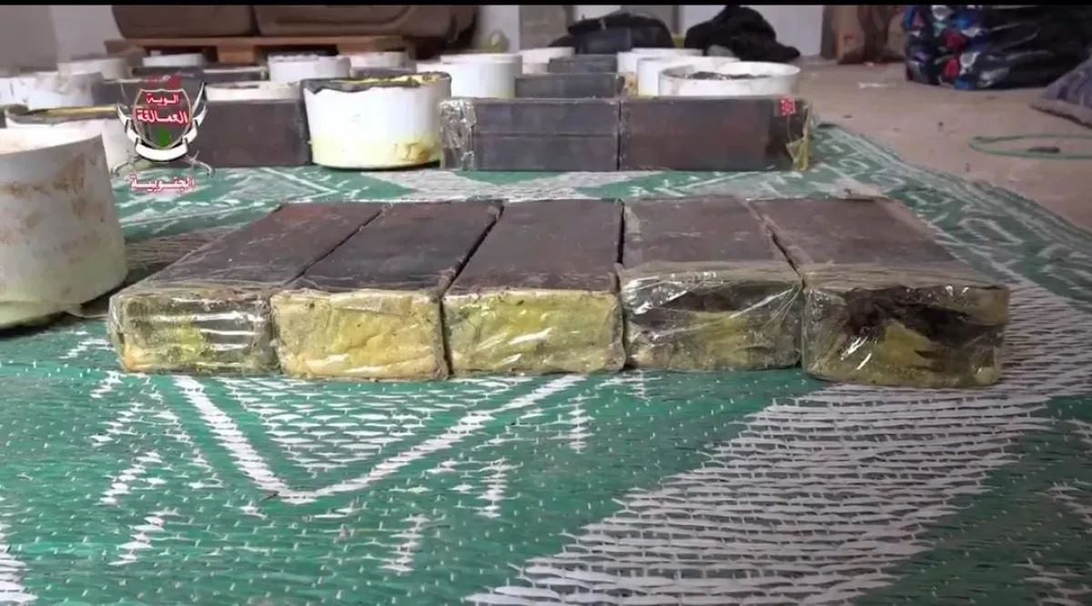 العمالقة تضبط وكراً لتصنيع العبوات الناسفة في بيحان وتلقي القبض على خلية من 5 عناصر