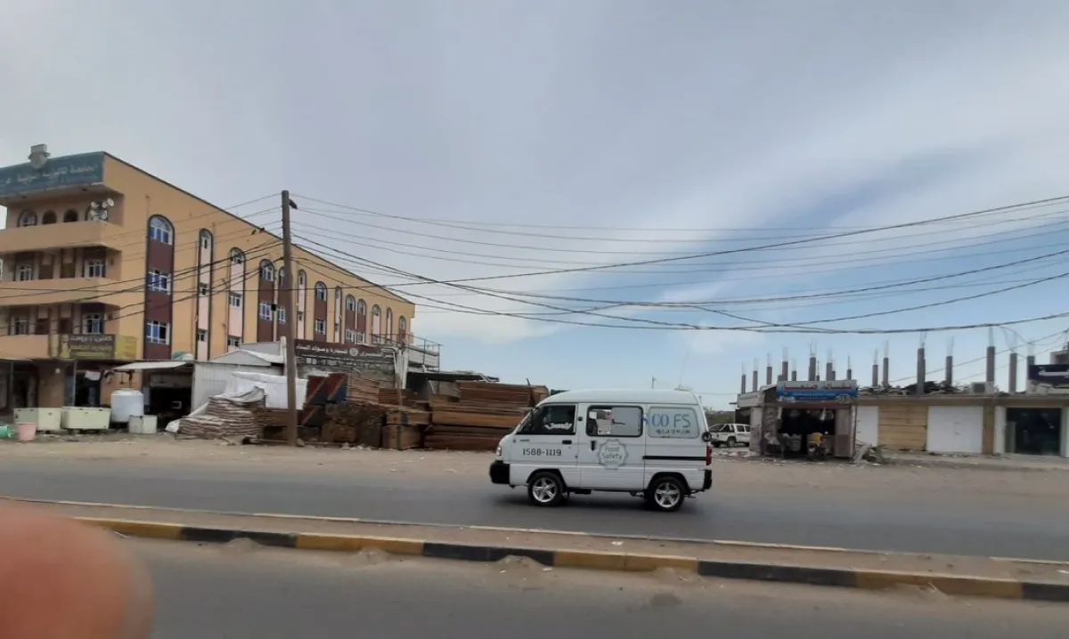 عودة النهابة: الحوثيون يفرضون على المخا دفع متأخرات تسع سنوات كاملة!