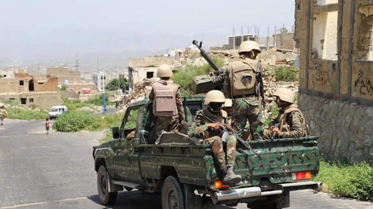 محور تعز ينتقل من الدفاع إلى الهجوم ضمن عملية «فجر اليمن» ويكبد الحوثيين خسائر كبيرة