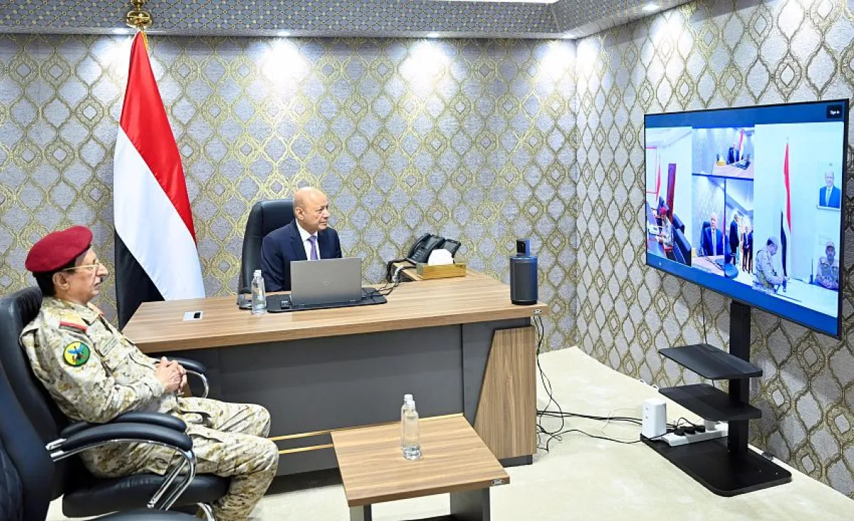 الرئيس العليمي يتابع مستجدات عملية «فجر اليمن» ويشيد بانتصارات القوات المسلحة في مختلف الجبهات